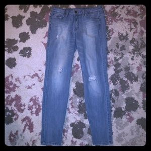 Distressed Boyfriend Jeans